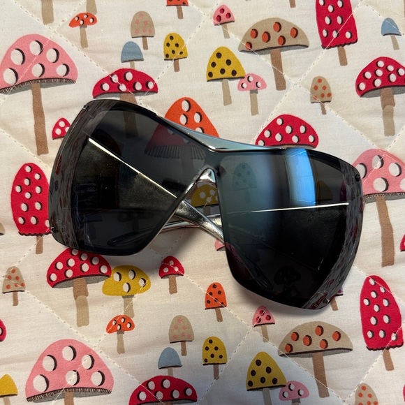 Vintage Y2K Christian Dior Overshine 1 Oversized Sunglasses GUC huge silver wrap - Picture 1 of 14